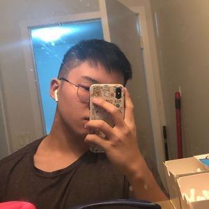 Meet your Posher, Adam